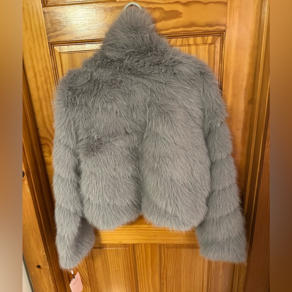 NWT 🆕 AVEC LES FILLES Fluffy Faux Fur Crop Jacket‎ Size L Lined NWT Pockets - Picture 2 of 9